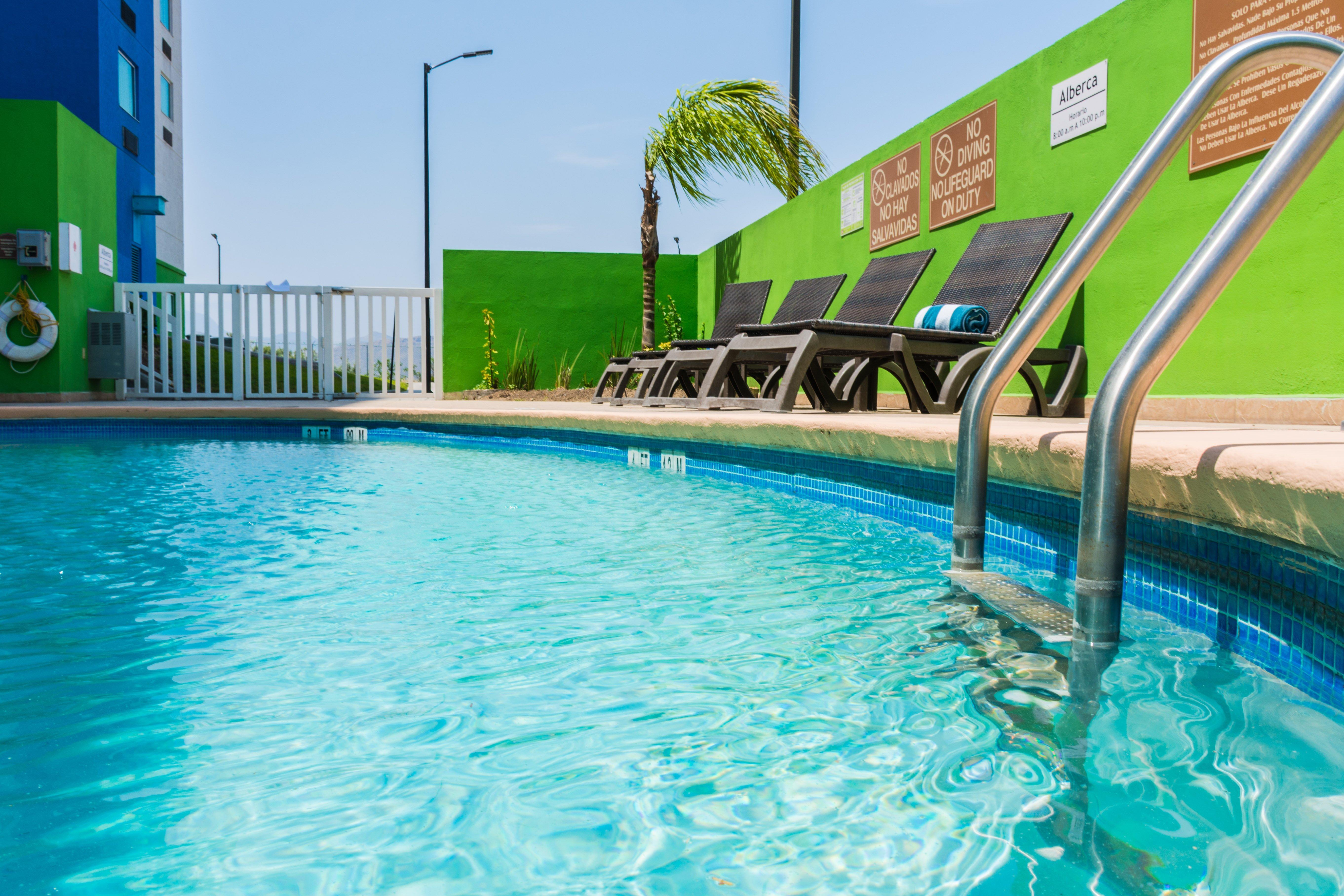 Holiday Inn Express Saltillo Zona Aeropuerto By Ihg Ngoại thất bức ảnh